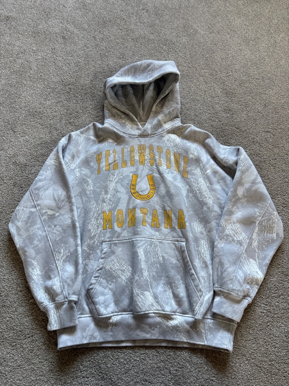 NWOT Abercrombie & Fitch Yellowstone Hoodie M